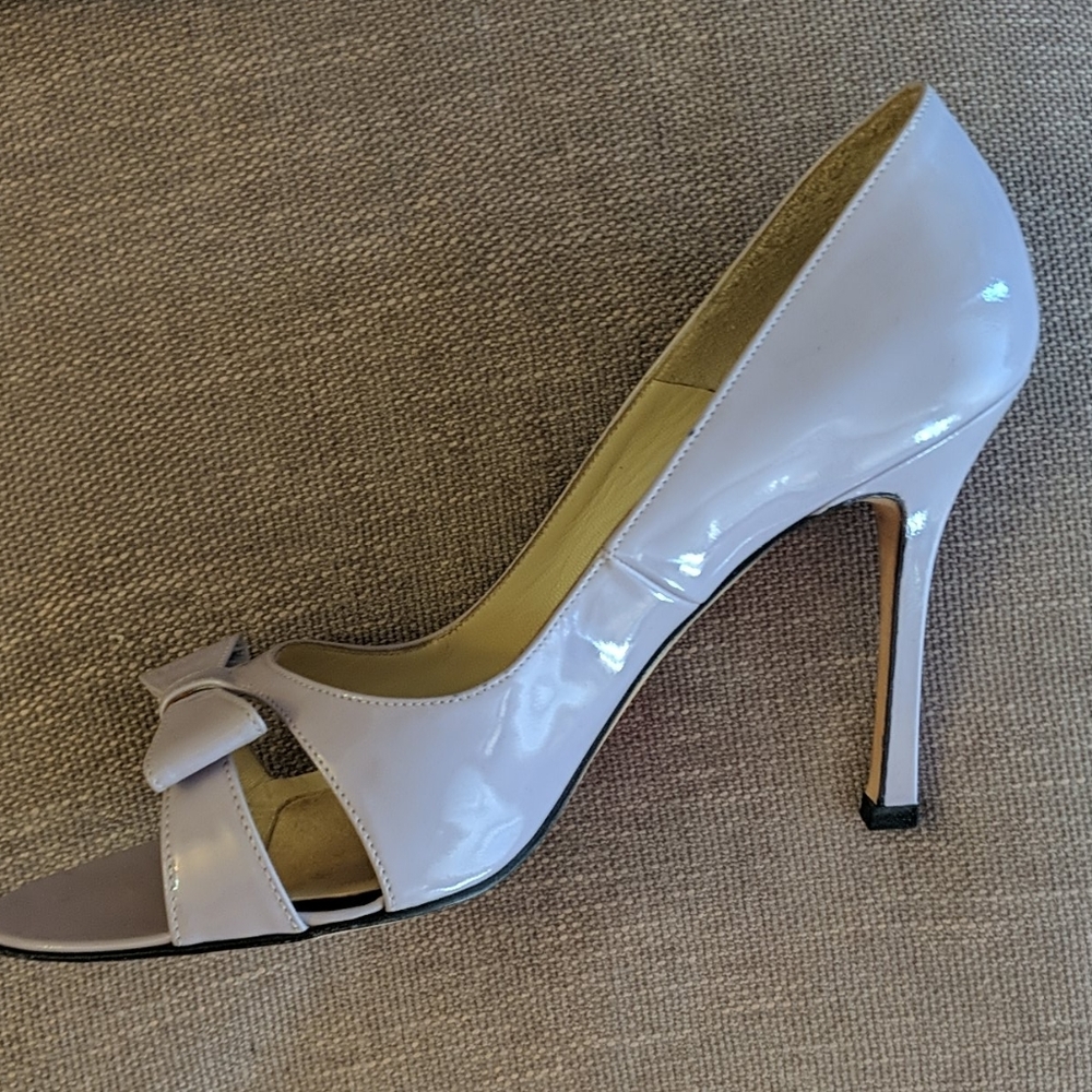 NWB Brian Atwood sz 8 high heel lilac shoes